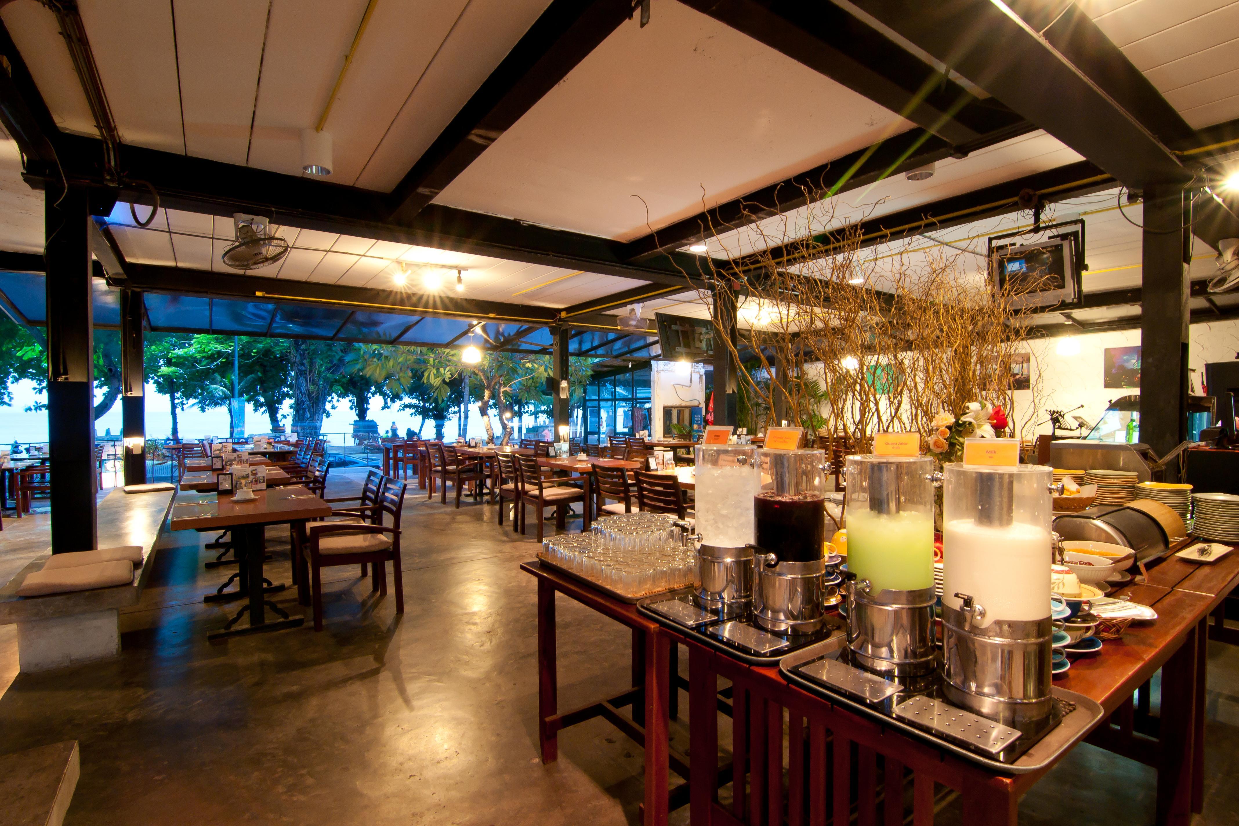 Sandalay Resort Pattaya Esterno foto